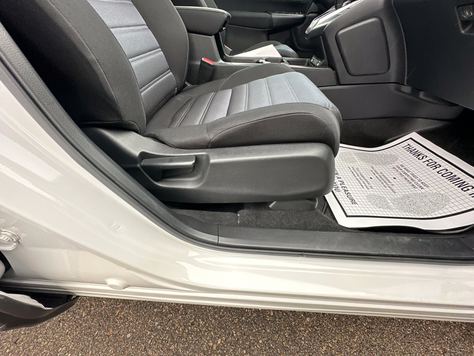 Used 2020 Honda CR-V EX image 33