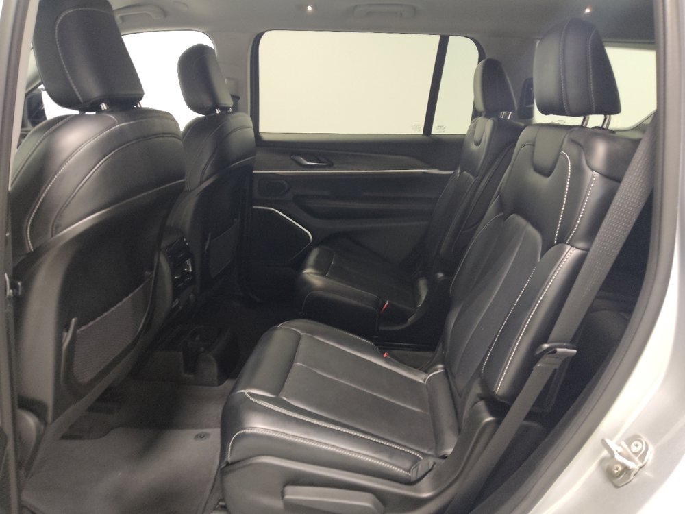 Used 2021 Jeep Grand Cherokee L Limited AWD/4WD image 18