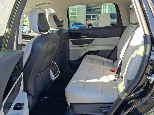 New 2026 Lincoln Nautilus Premier w/ Jet Appearance Package AWD/4WD image 5