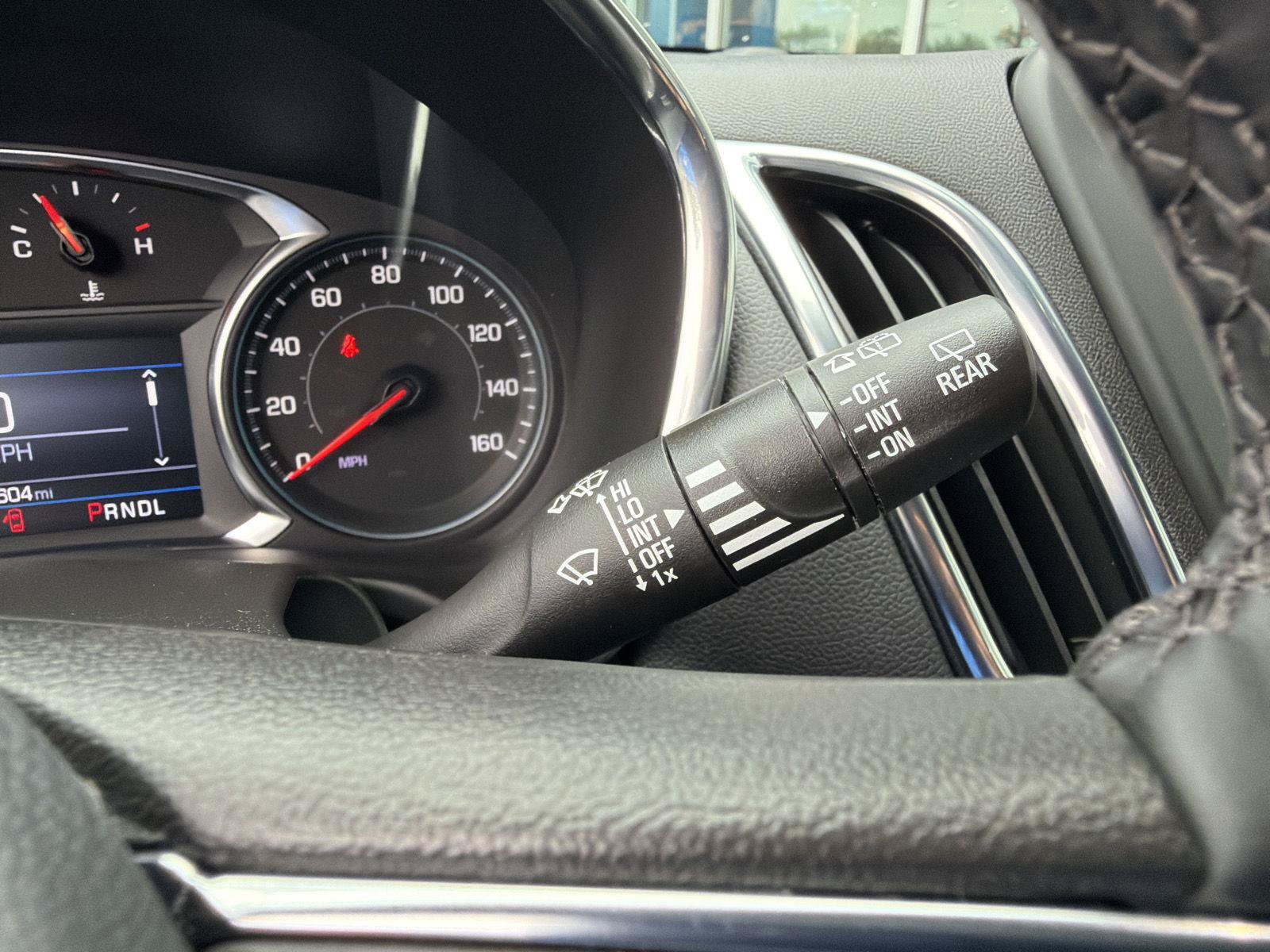 Used 2023 Chevrolet Equinox LT AWD/4WD image 19