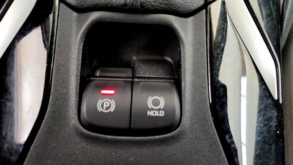 Certified 2021 Toyota Corolla LE w/ Carpet Mat Package (TMS) FWD image 34