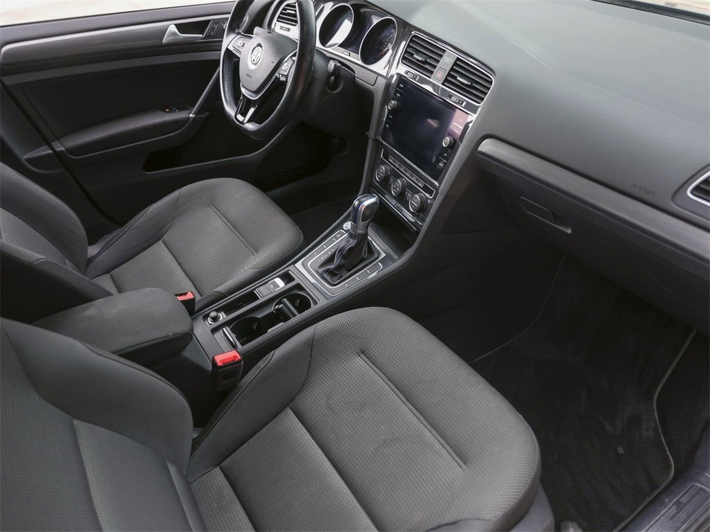 Used 2019 Volkswagen e-Golf SE w/ Driver Assistance Package image 32