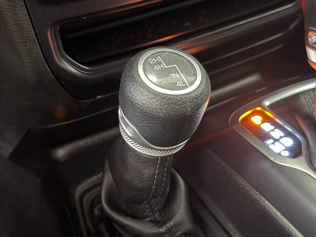 Used 2018 Jeep Wrangler Unlimited Sport S AWD/4WD image 25