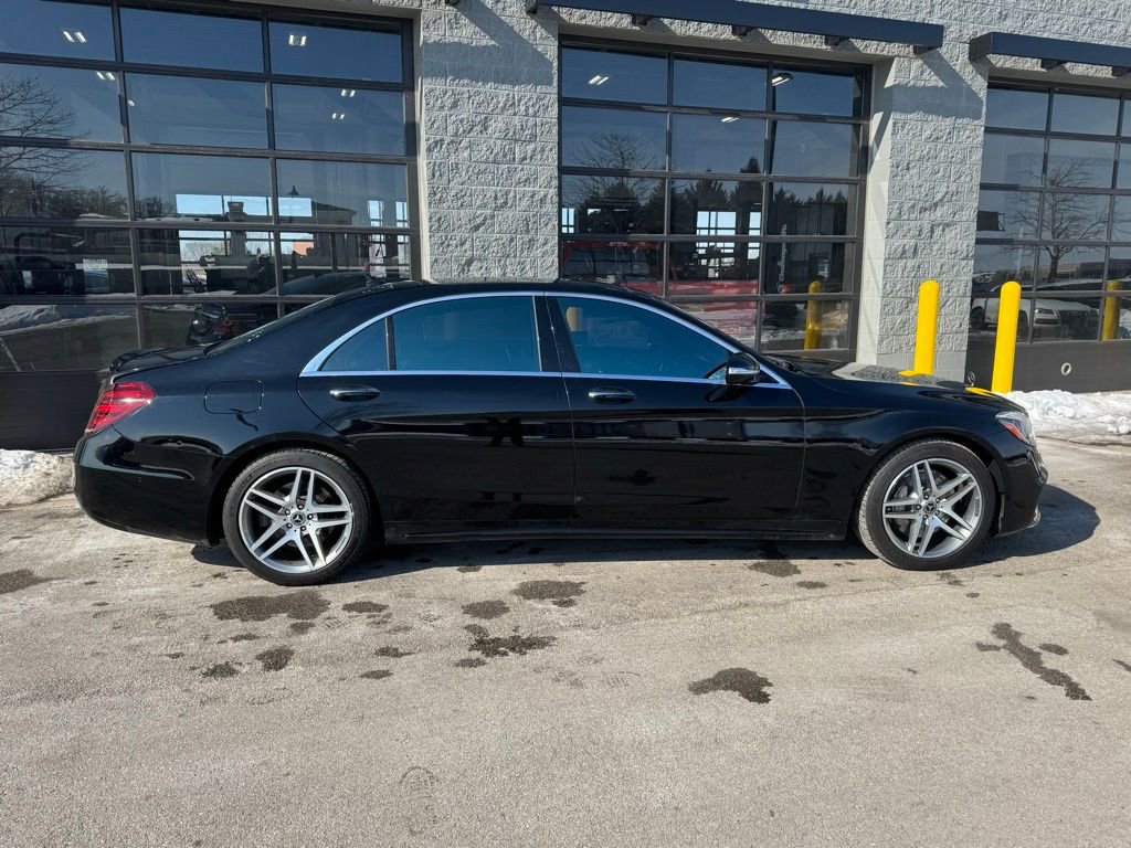 Used 2019 Mercedes-Benz S 560 4MATIC Sedan w/ AMG Line Exterior image 46