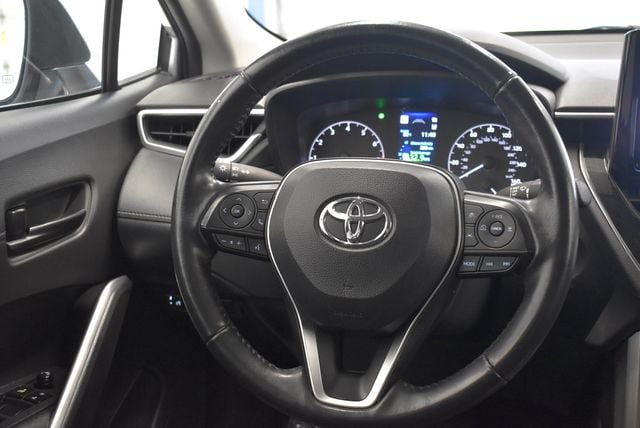 Used 2024 Toyota Corolla Cross LE AWD/4WD image 24