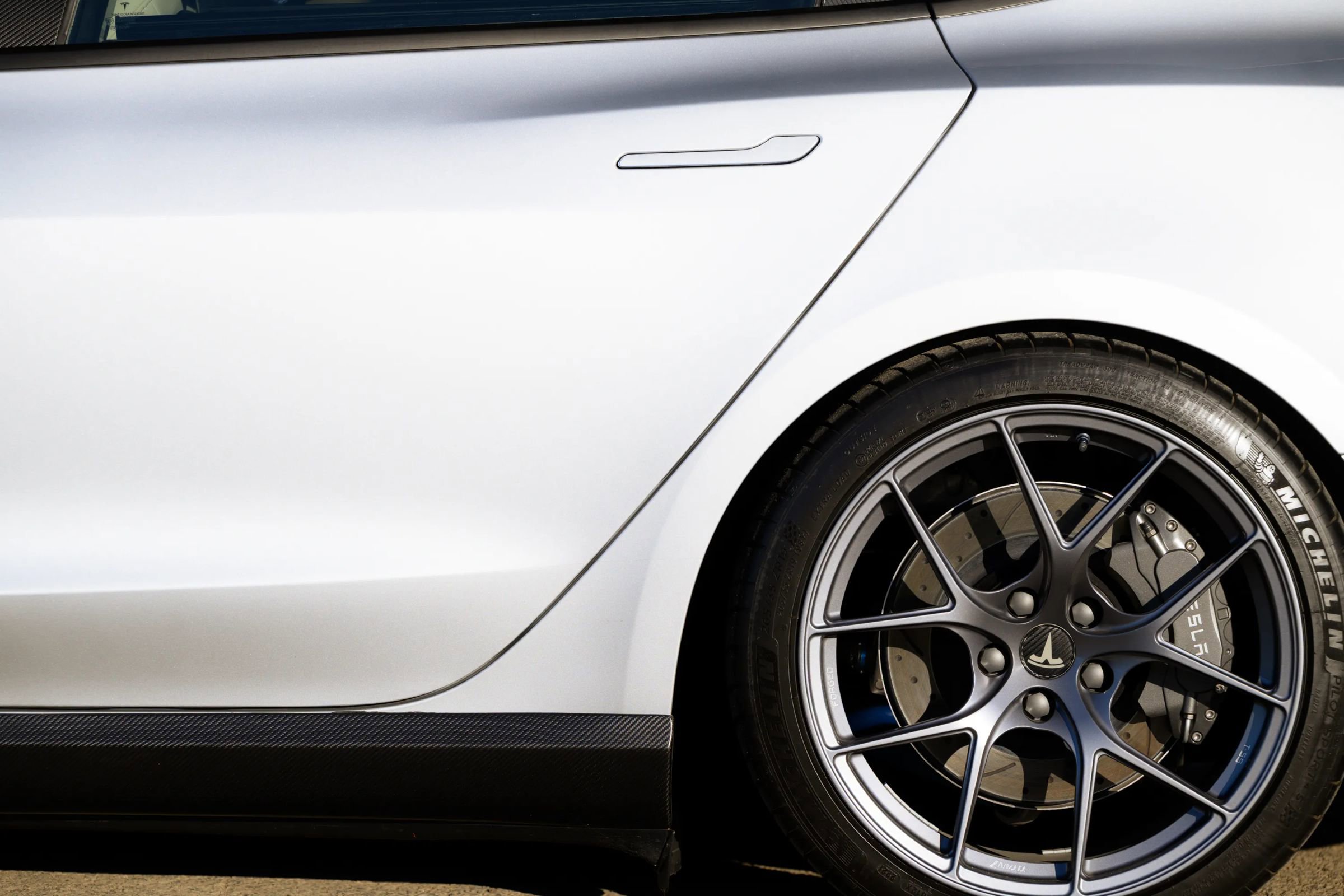 Used 2018 Tesla Model 3 Long Range image 26