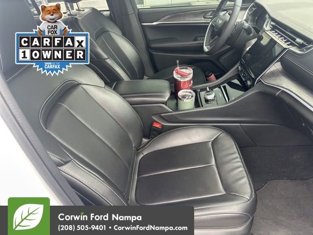 Used 2024 Jeep Grand Cherokee Limited w/ Luxury Tech Group II image 12