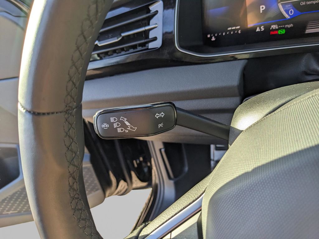 Used 2025 Volkswagen Jetta Sport image 26