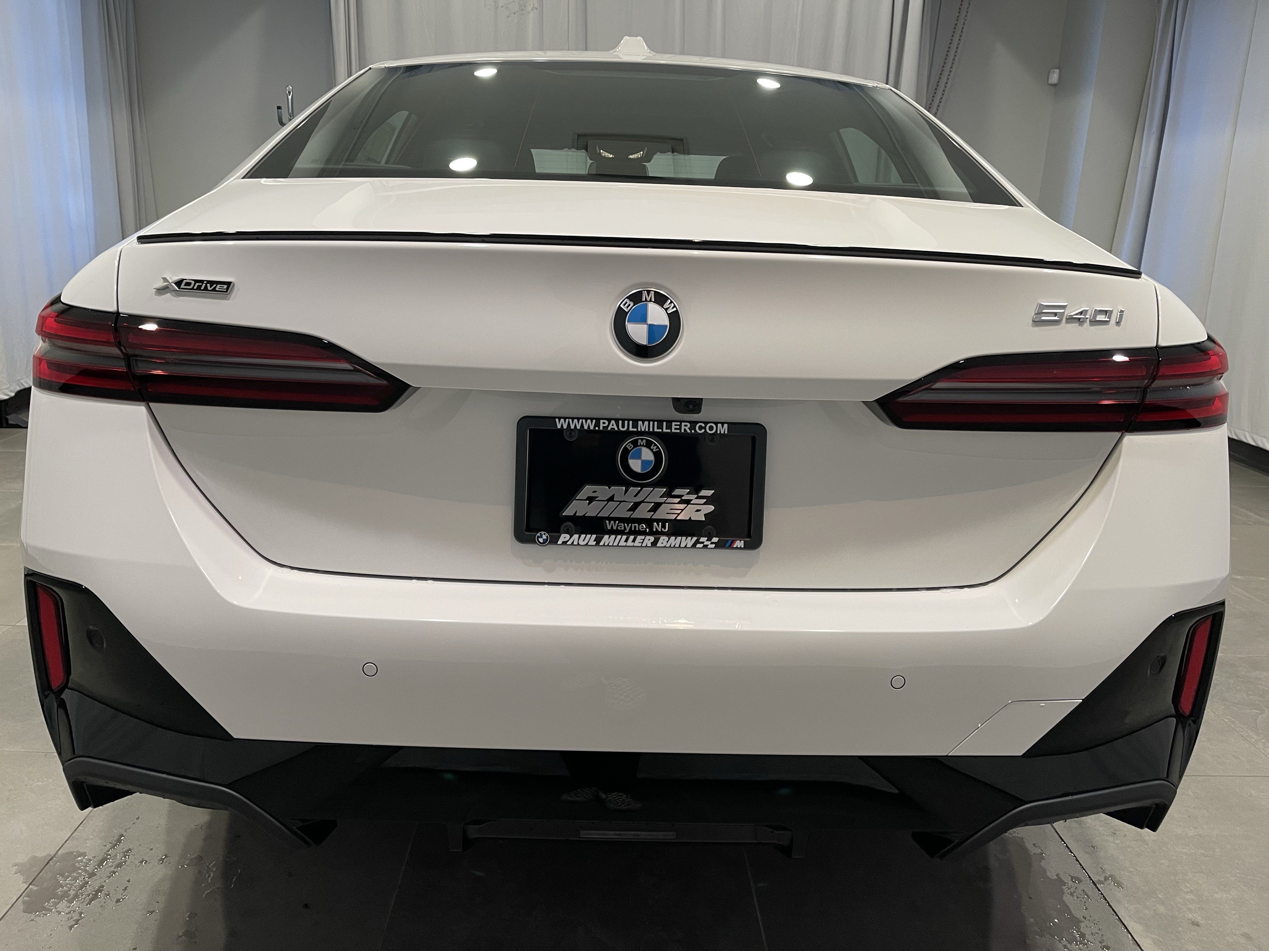 New 2027 BMW 540i xDrive w/ M Sport Package AWD/4WD image 5