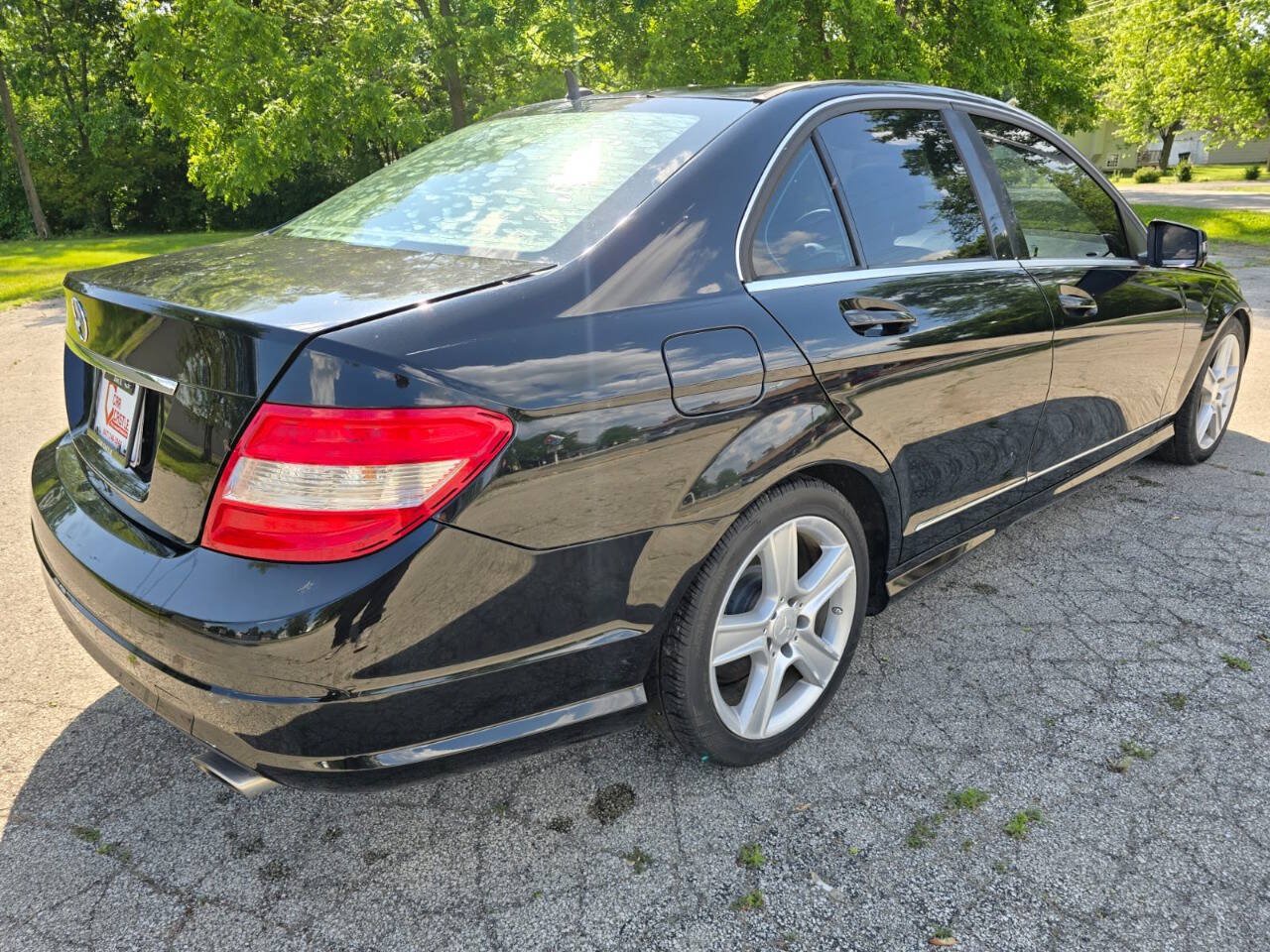 Used 2011 Mercedes-Benz C 300 Sedan image 7