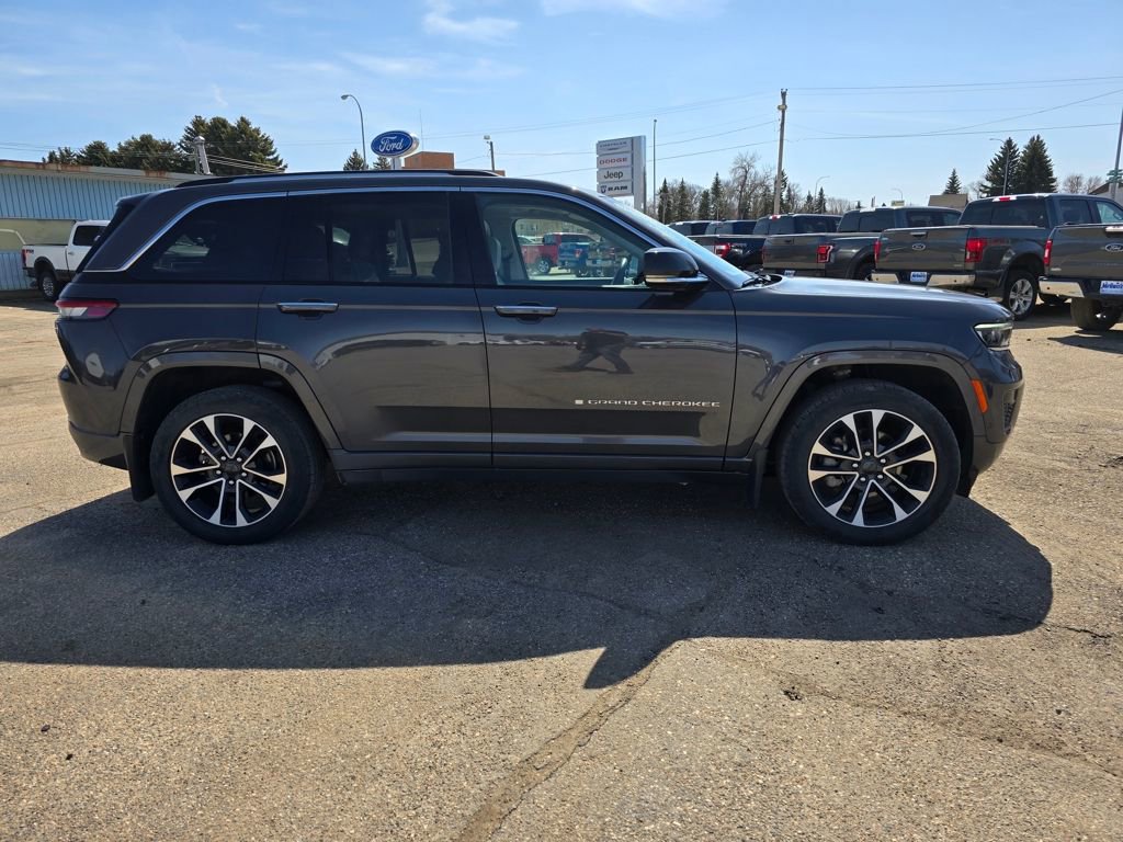 Used 2022 Jeep Grand Cherokee Overland w/ Luxury Tech Group IV image 5