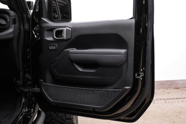 Used 2025 Jeep Gladiator Rubicon w/ Safety Group AWD/4WD image 83