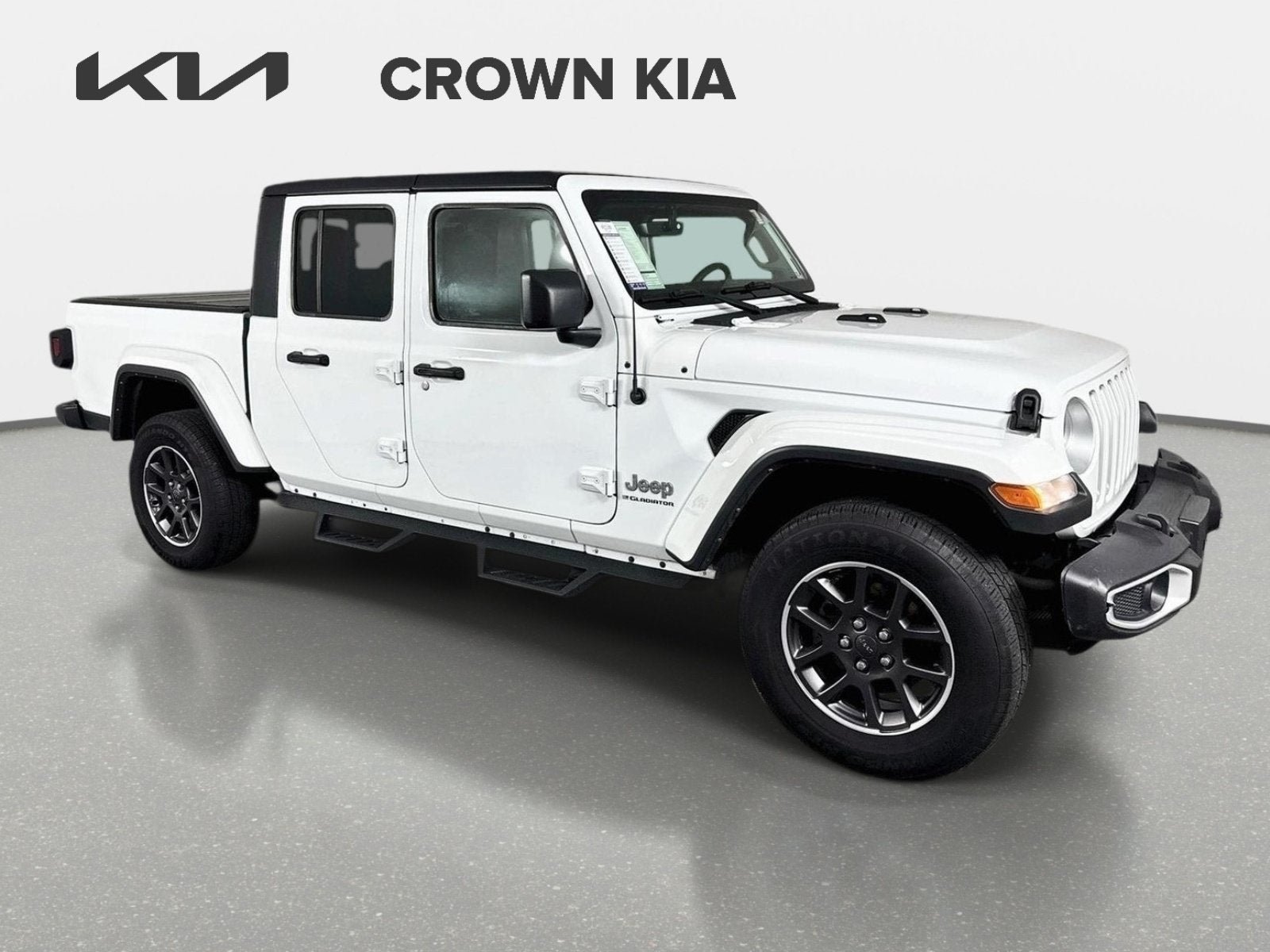 Used 2023 Jeep Gladiator Overland AWD/4WD image 4