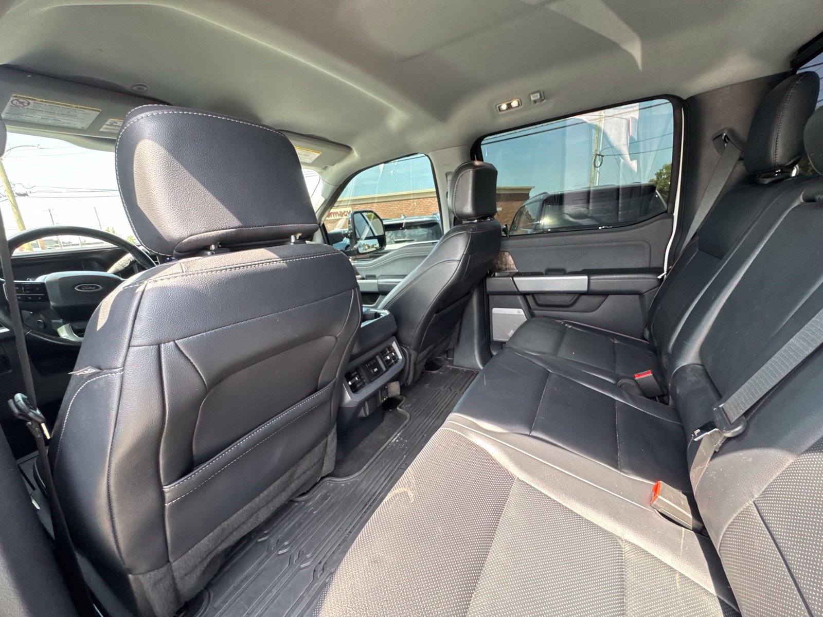 Used 2024 Ford F250 Lariat w/ Chrome Package AWD/4WD image 26
