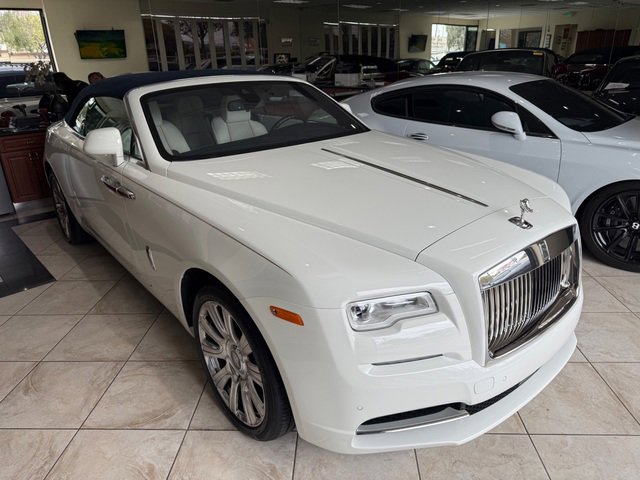 Used 2016 Rolls-Royce Dawn RWD image 5