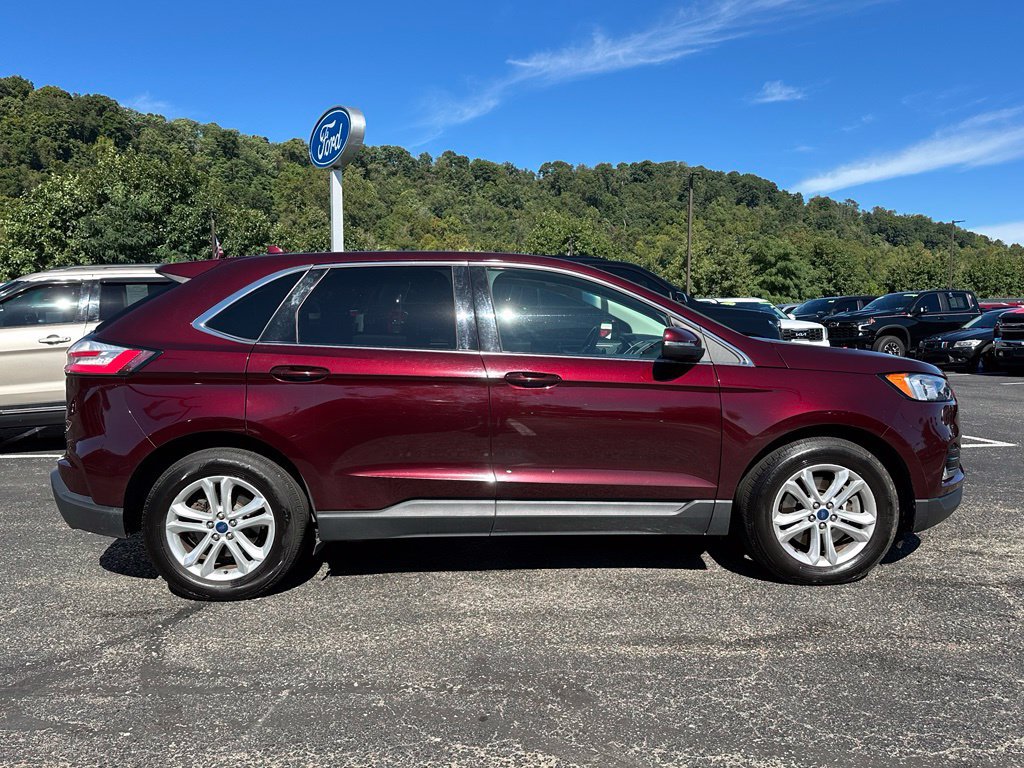 Used 2020 Ford Edge SEL w/ Convenience Package AWD/4WD image 4