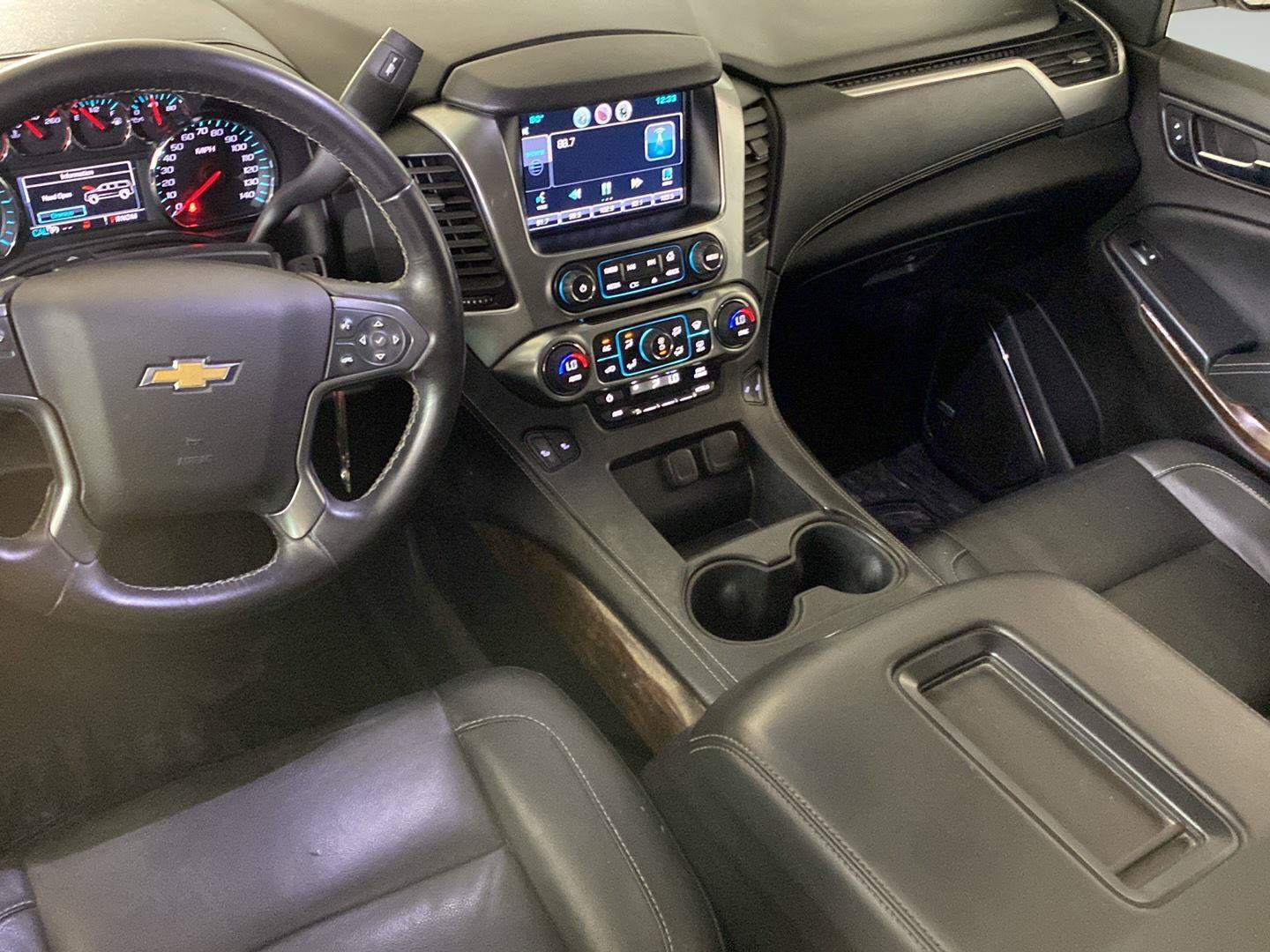 Used 2015 Chevrolet Suburban LT AWD/4WD image 28