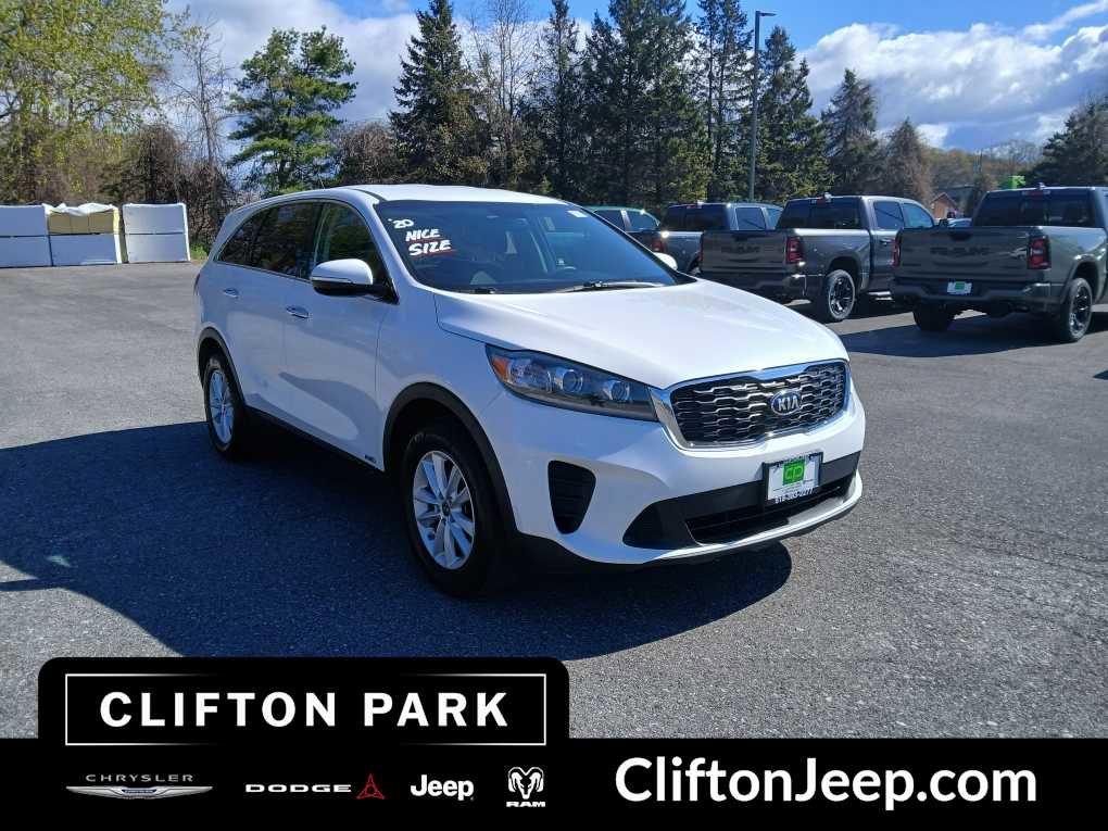 Used 2020 Kia Sorento LX AWD/4WD image 3