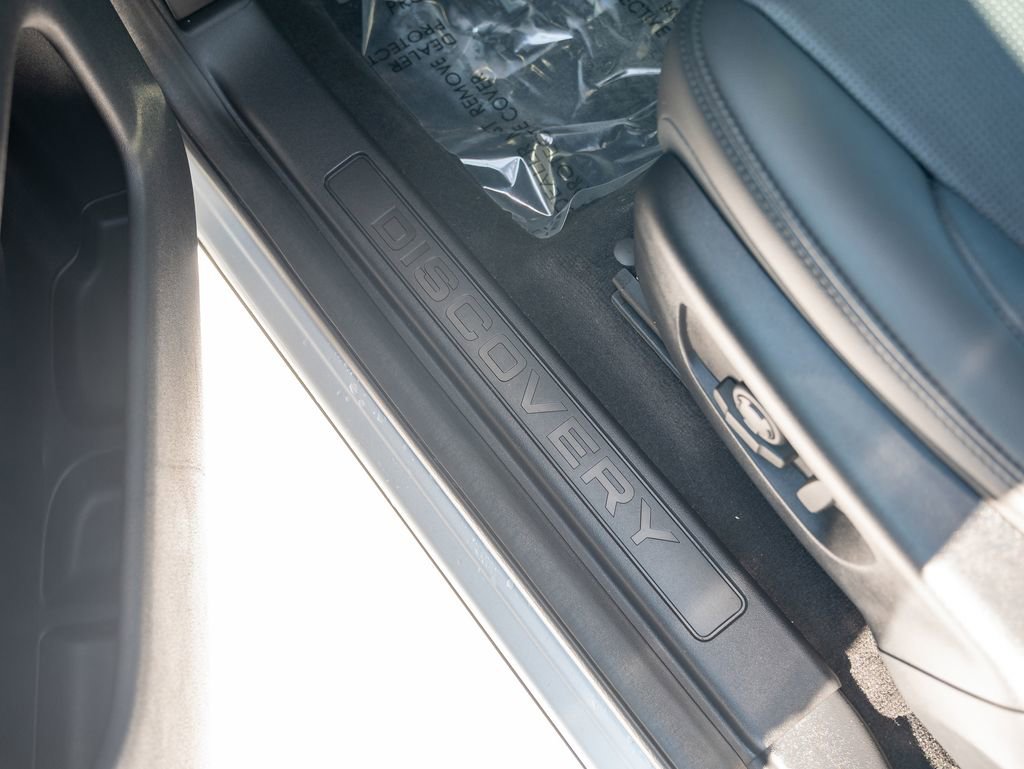 Certified 2024 Land Rover Discovery Sport S AWD/4WD image 17