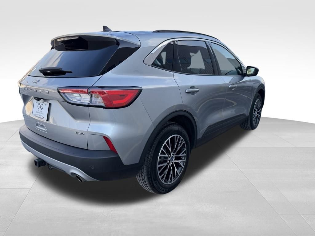 Used 2022 Ford Escape SEL w/ Class II Trailer Tow Package image 8