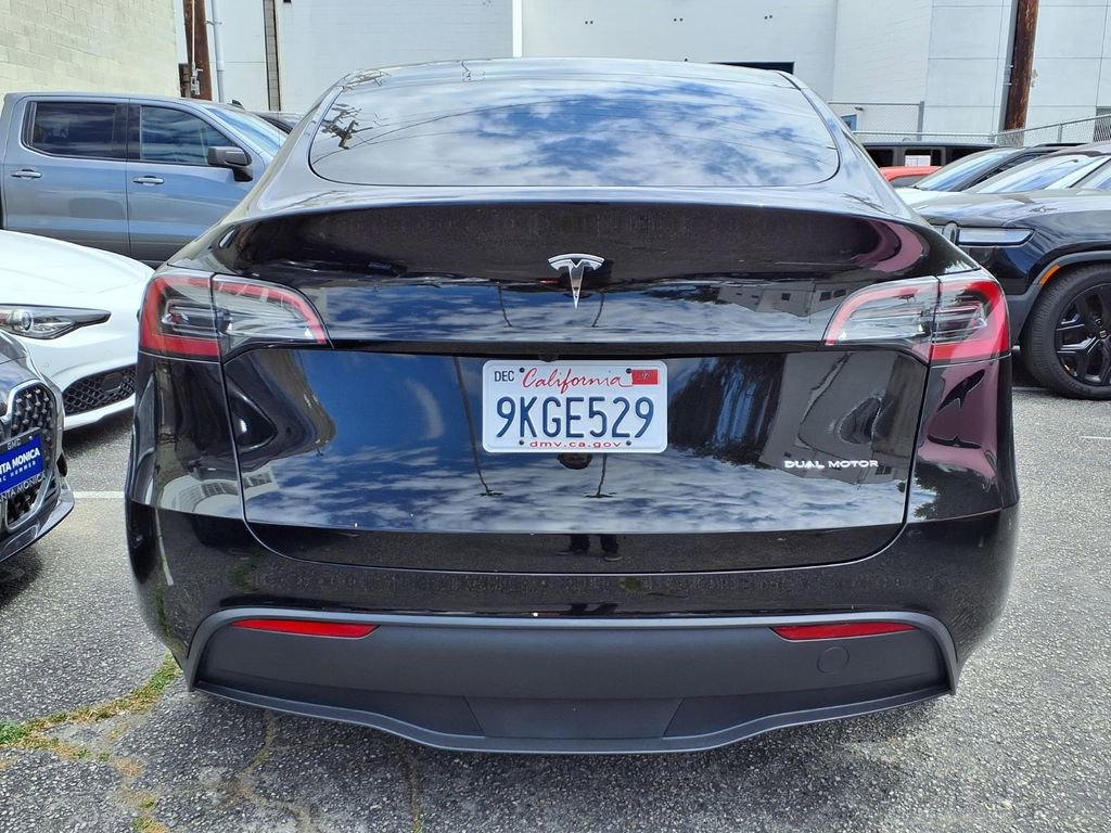 Used 2023 Tesla Model Y Long Range AWD/4WD image 10