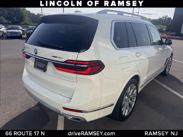 Used 2024 BMW X7 xDrive40i w/ Parking Assistance Package AWD/4WD image 7