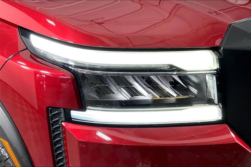 Used 2022 Nissan Frontier PRO-4X w/ Technology Package image 39