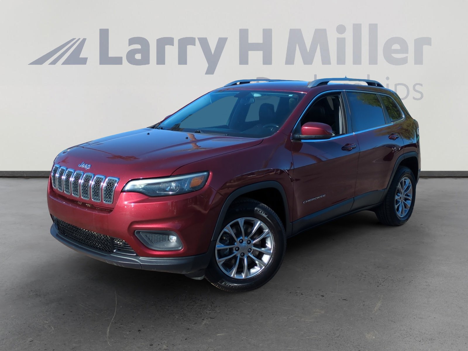 Used 2019 Jeep Cherokee Latitude Plus w/ Cold Weather Group