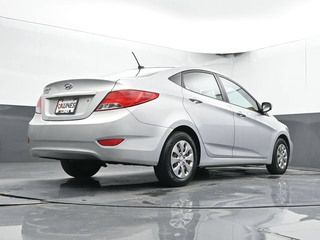 Used 2016 Hyundai Accent SE FWD image 35