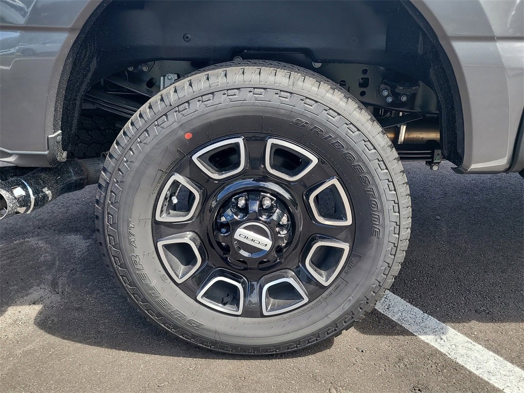 New 2026 Ford F250 Platinum image 5