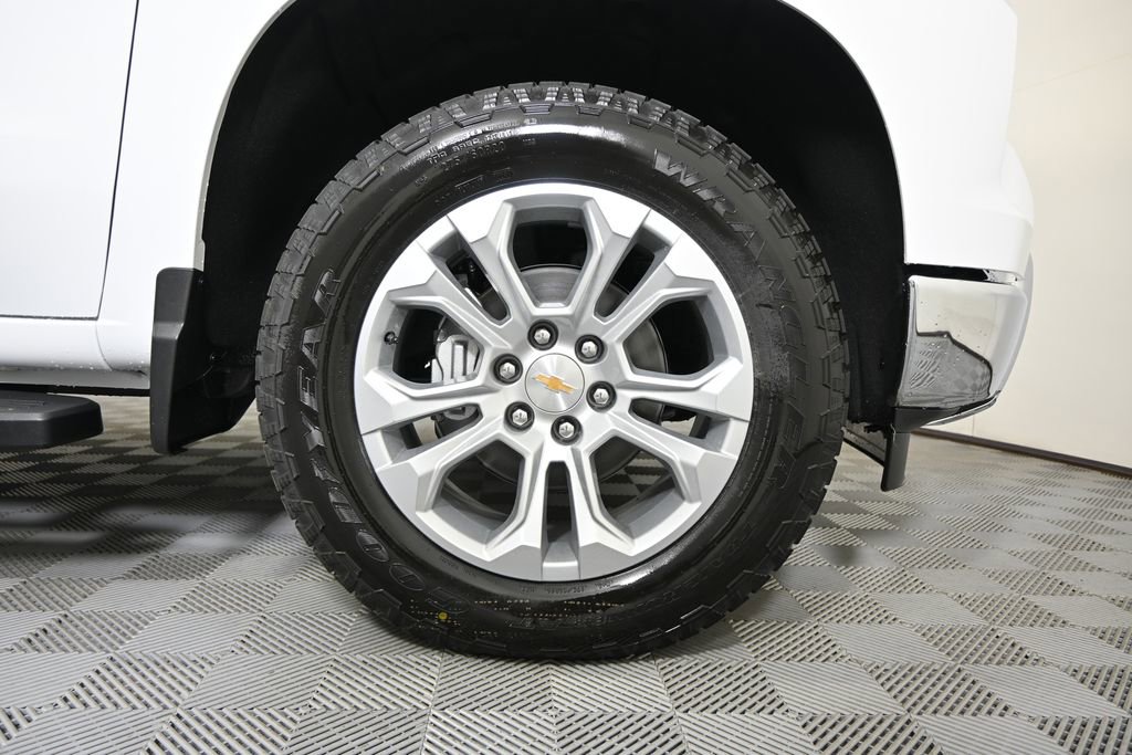 New 2026 Chevrolet Silverado 1500 LTZ w/ LTZ Premium Package AWD/4WD image 12