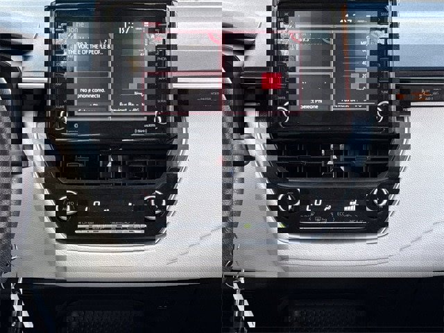 Used 2022 Toyota Corolla LE image 15