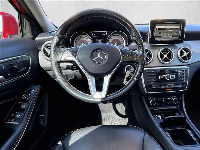 Used 2015 Mercedes-Benz GLA 250 4MATIC image 7