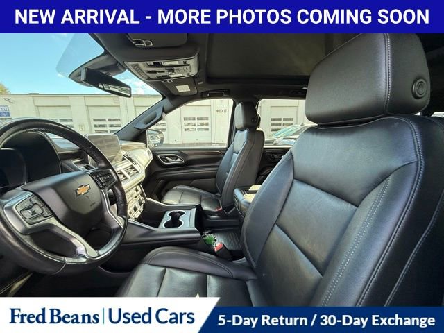 Used 2022 Chevrolet Suburban LT w/ LT Signature Package image 13