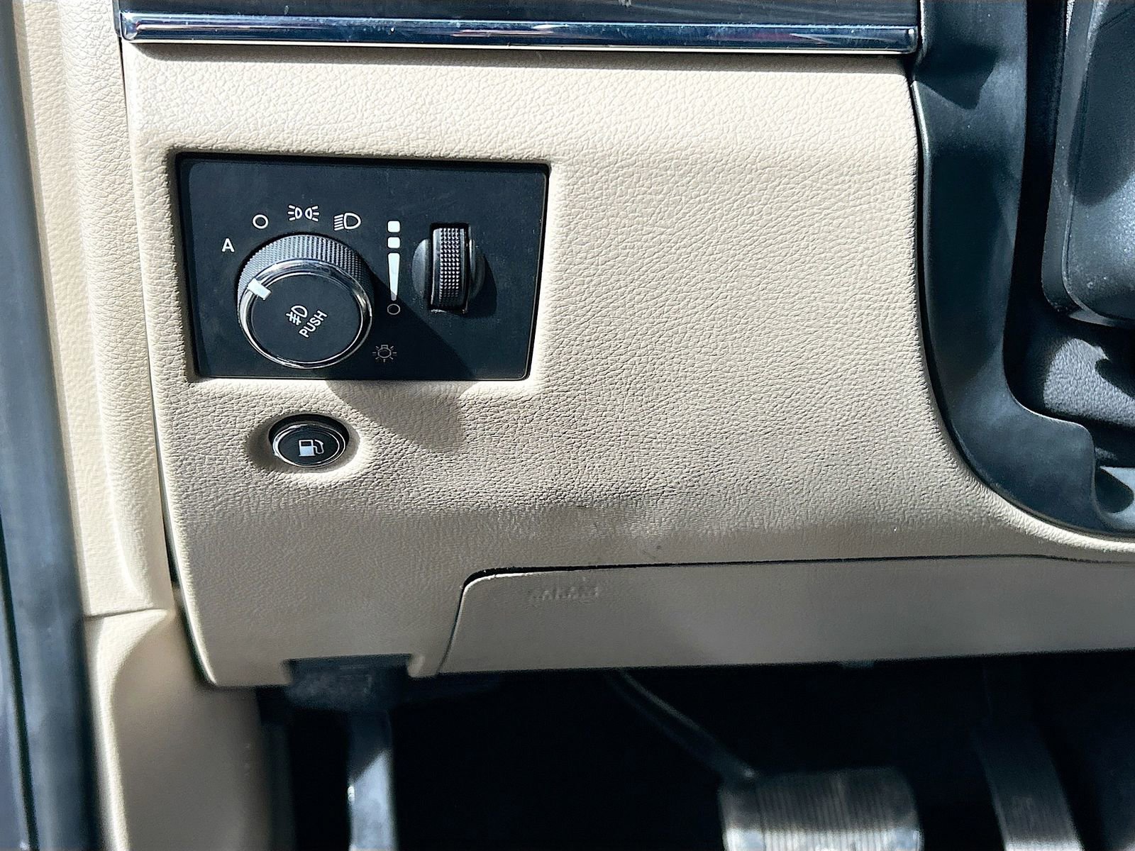 Used 2021 Jeep Grand Cherokee Limited image 10