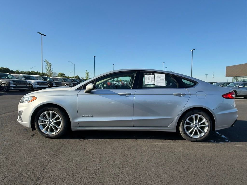 Used 2019 Ford Fusion SE FWD image 8
