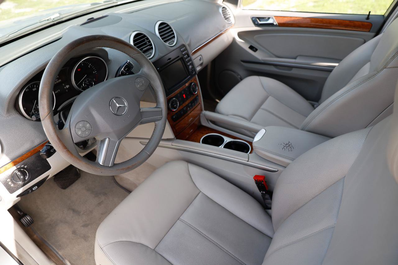 Used 2009 Mercedes-Benz GL 450 4MATIC image 4