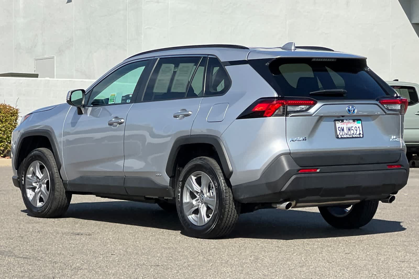 Certified 2024 Toyota RAV4 LE AWD/4WD image 7