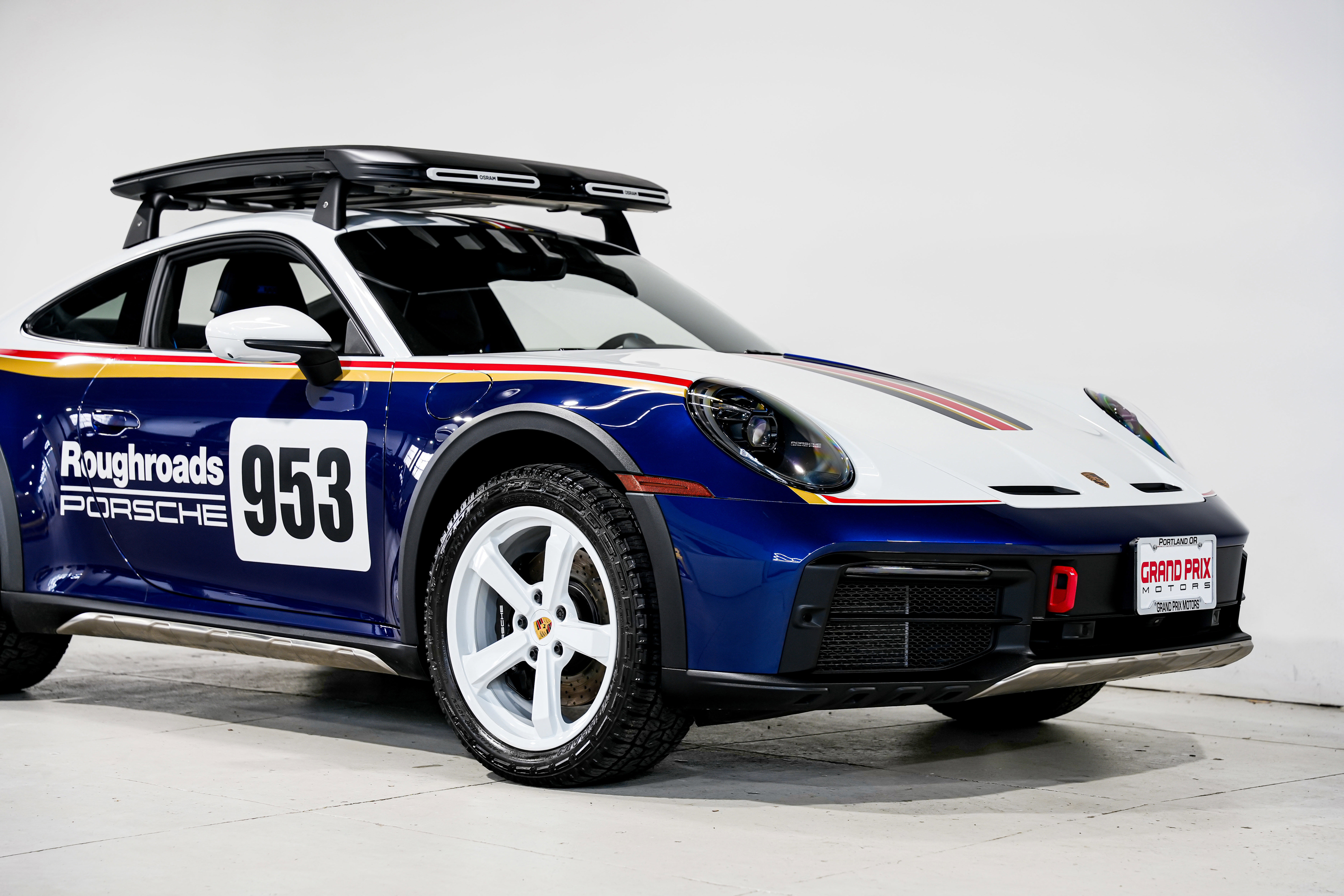 Used 2024 Porsche 911 Dakar image 48