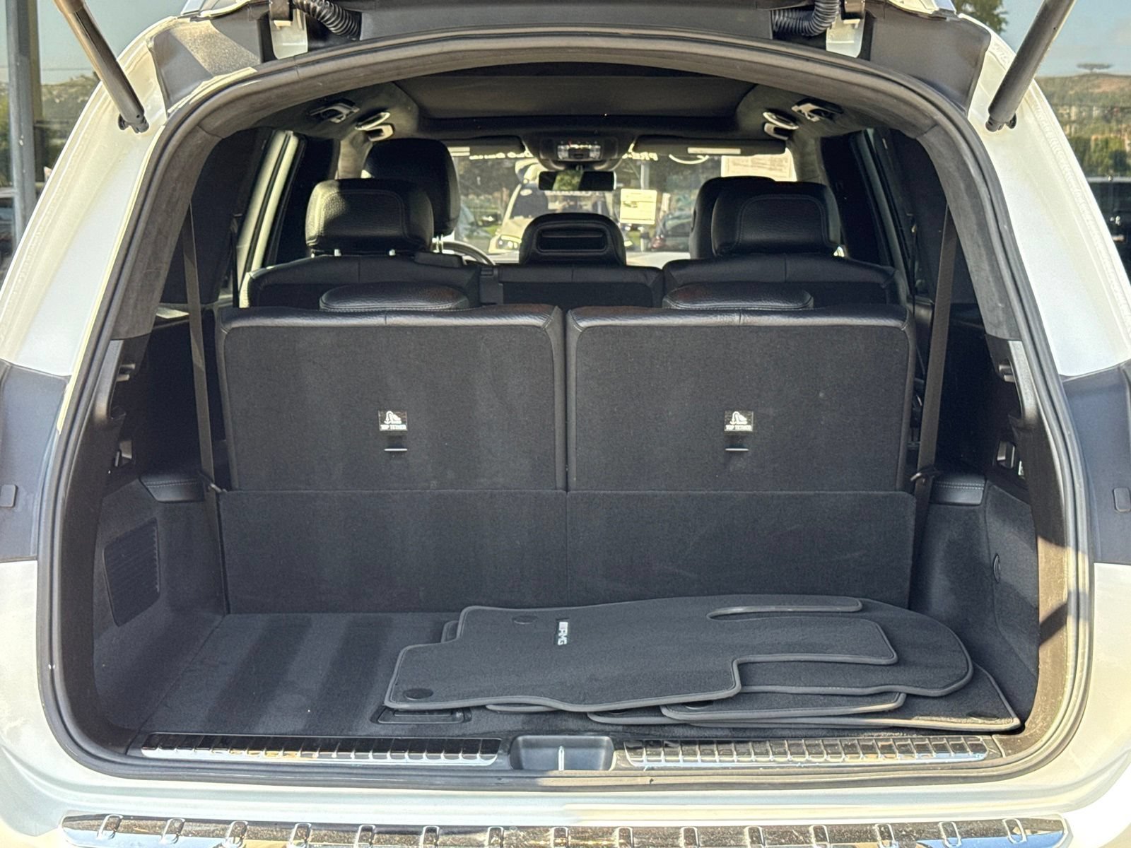 Used 2023 Mercedes-Benz GLS 580 4MATIC image 16