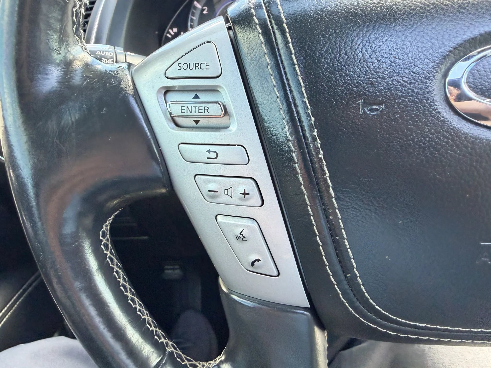 Used 2019 INFINITI QX80 Limited w/ All-Season Package AWD/4WD image 34