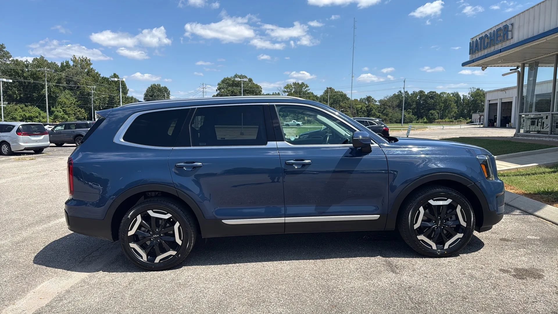 Used 2025 Kia Telluride S AWD/4WD image 6