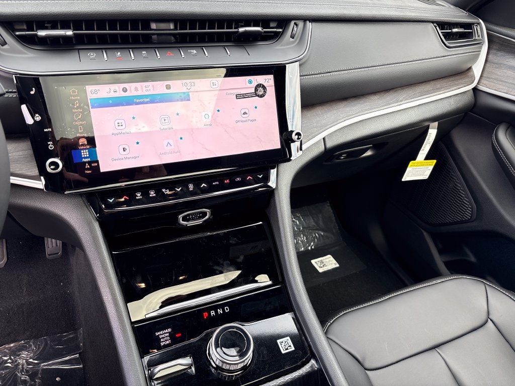 New 2027 Jeep Grand Cherokee Limited AWD/4WD image 16