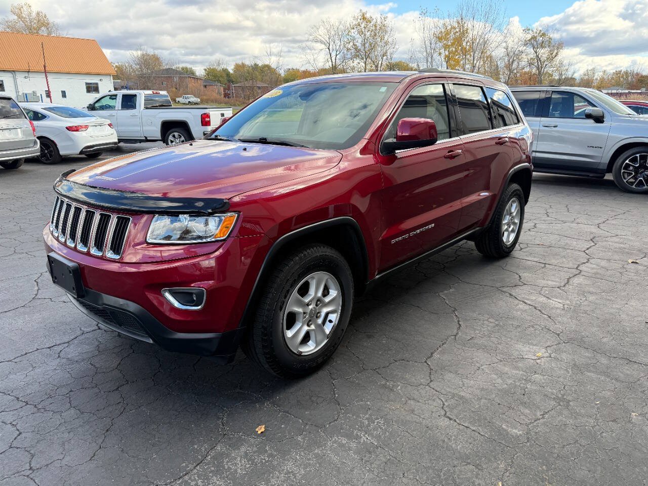 Used 2015 Jeep Grand Cherokee Laredo w/ Quick Order Package 23E AWD/4WD image 3