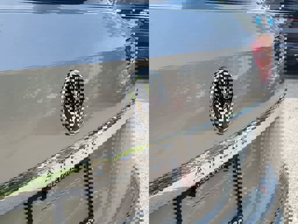 Used 2023 Volkswagen Atlas Cross Sport SE w/ Black Wheel Package image 7