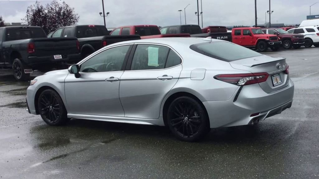 Used 2023 Toyota Camry XSE image 6