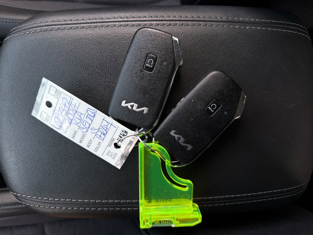 Used 2024 Kia Seltos S image 42