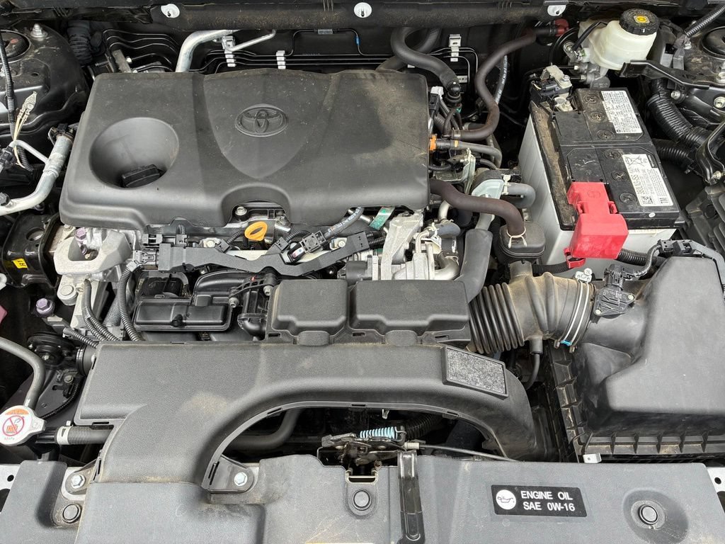 Used 2021 Toyota RAV4 XLE Premium FWD image 38