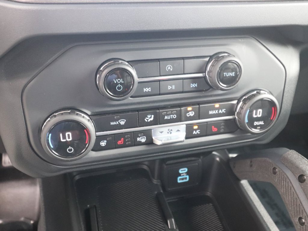 Certified 2025 Ford Bronco Badlands AWD/4WD image 21