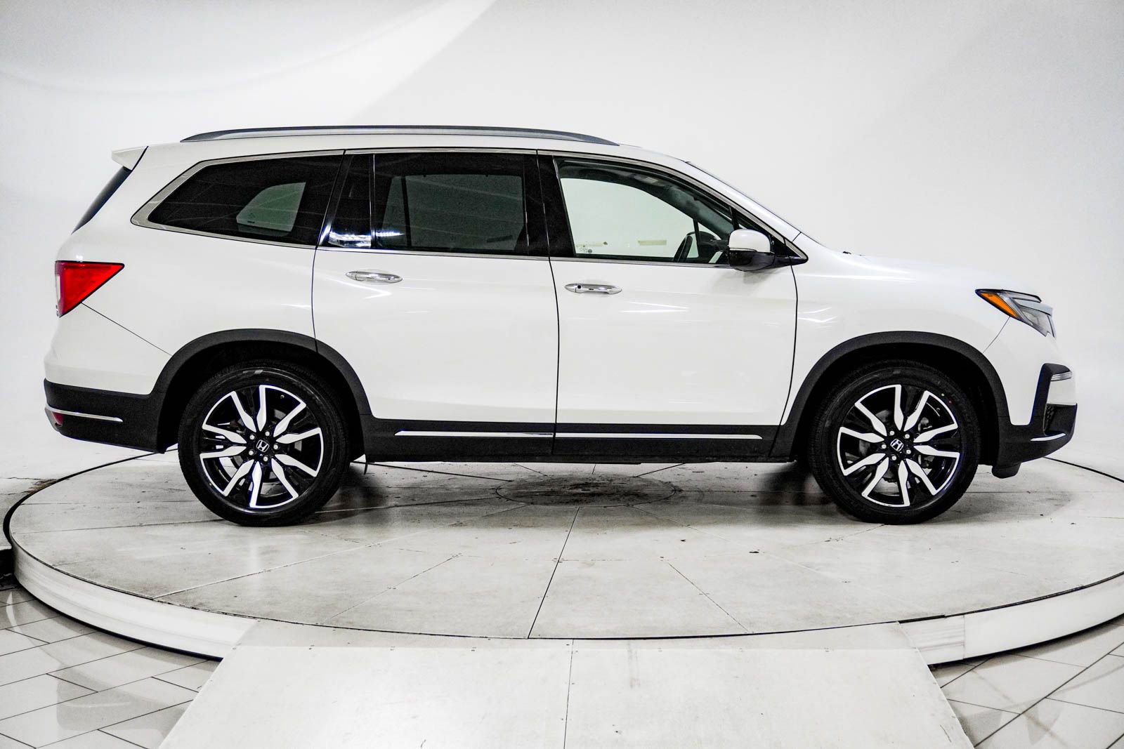 Used 2021 Honda Pilot Elite image 13